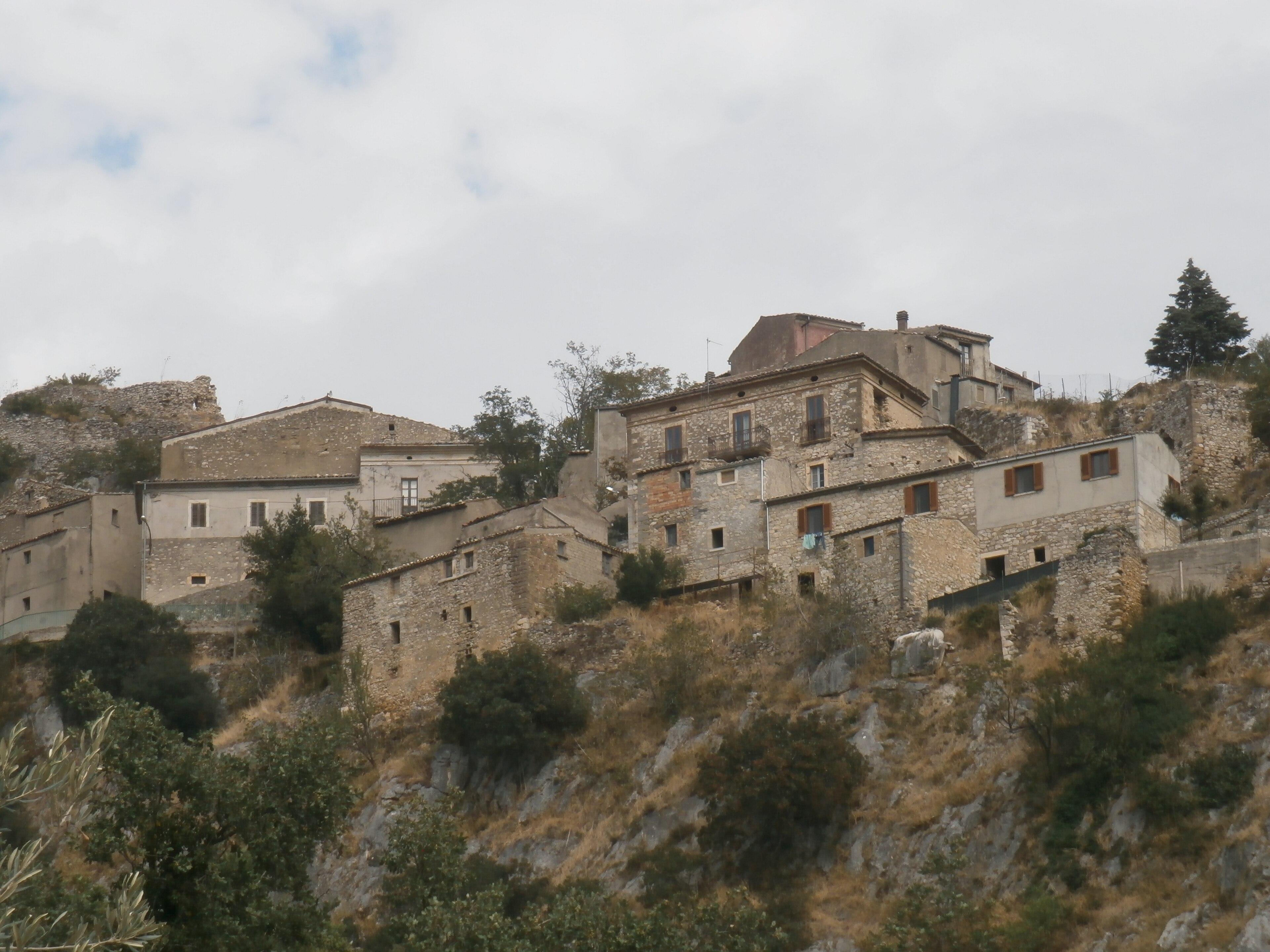 Pescosansonesco, Italy