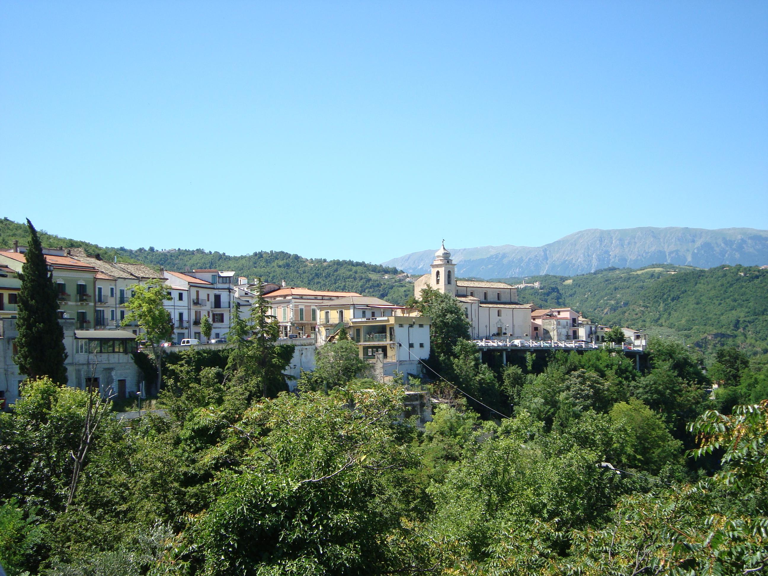 Lettomanoppello, Italy