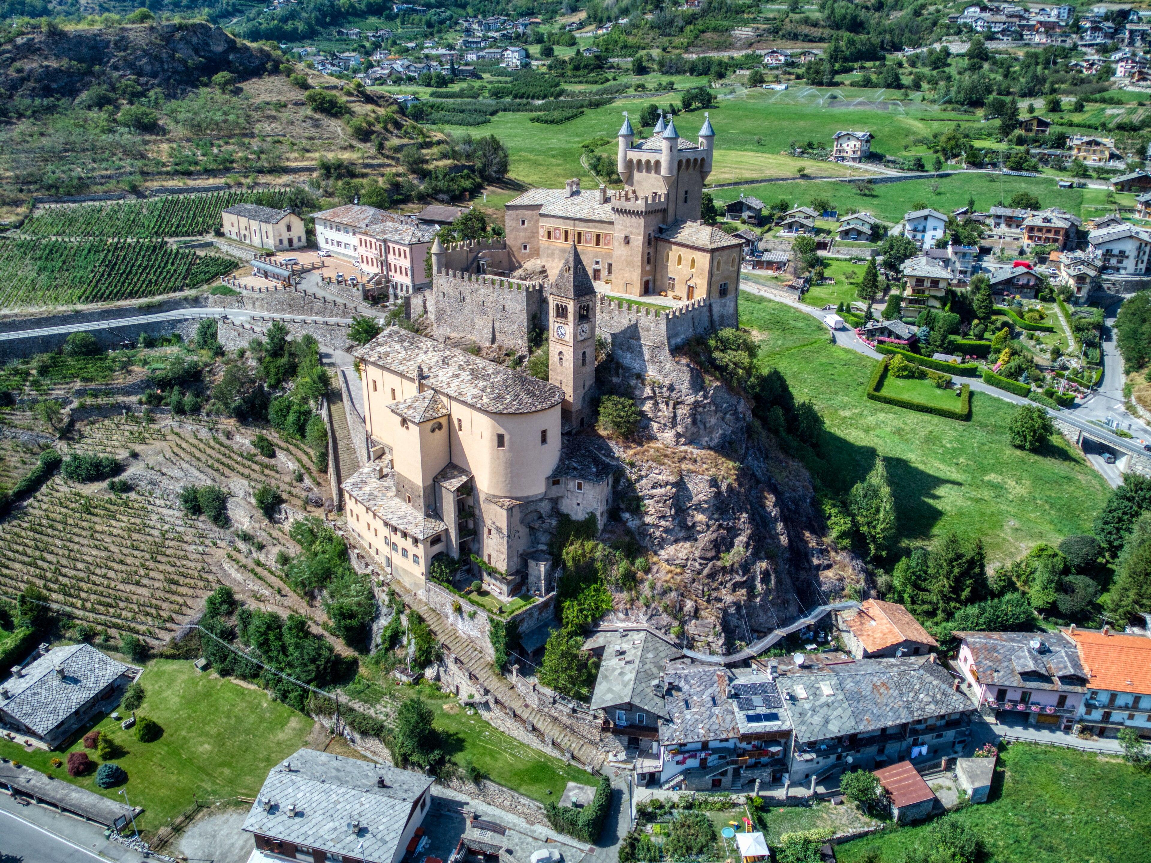 Saint-Pierre, Italy