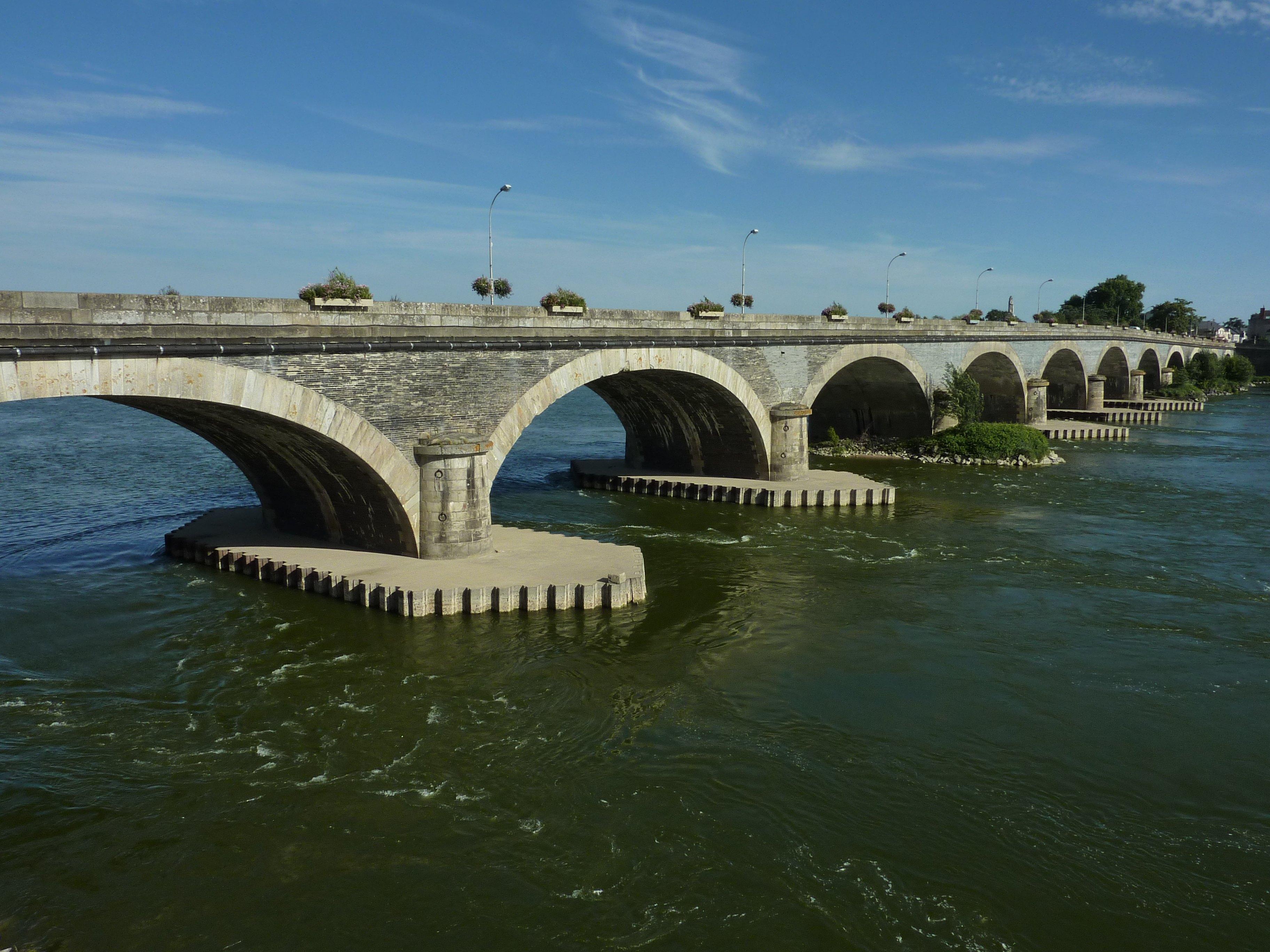 Les Ponts-de-Cé, France