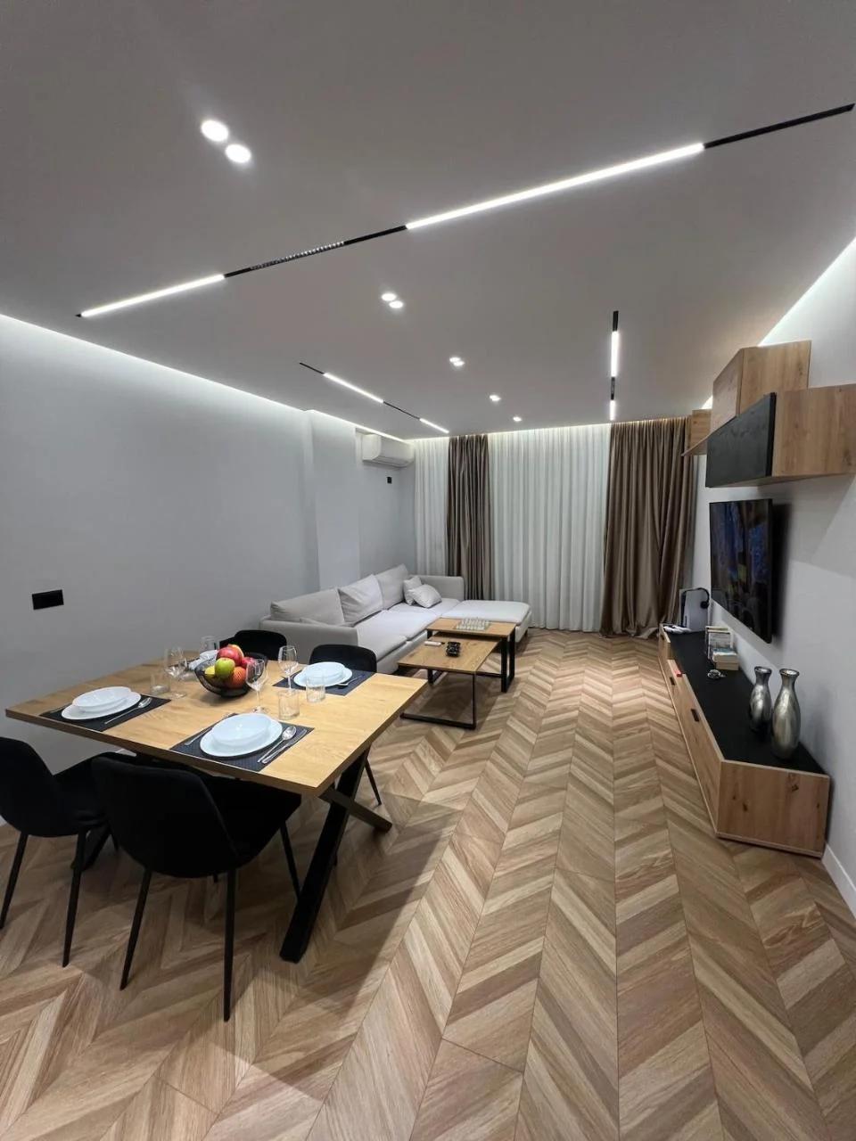 7 Floor Luxury Apartment Tirana photo