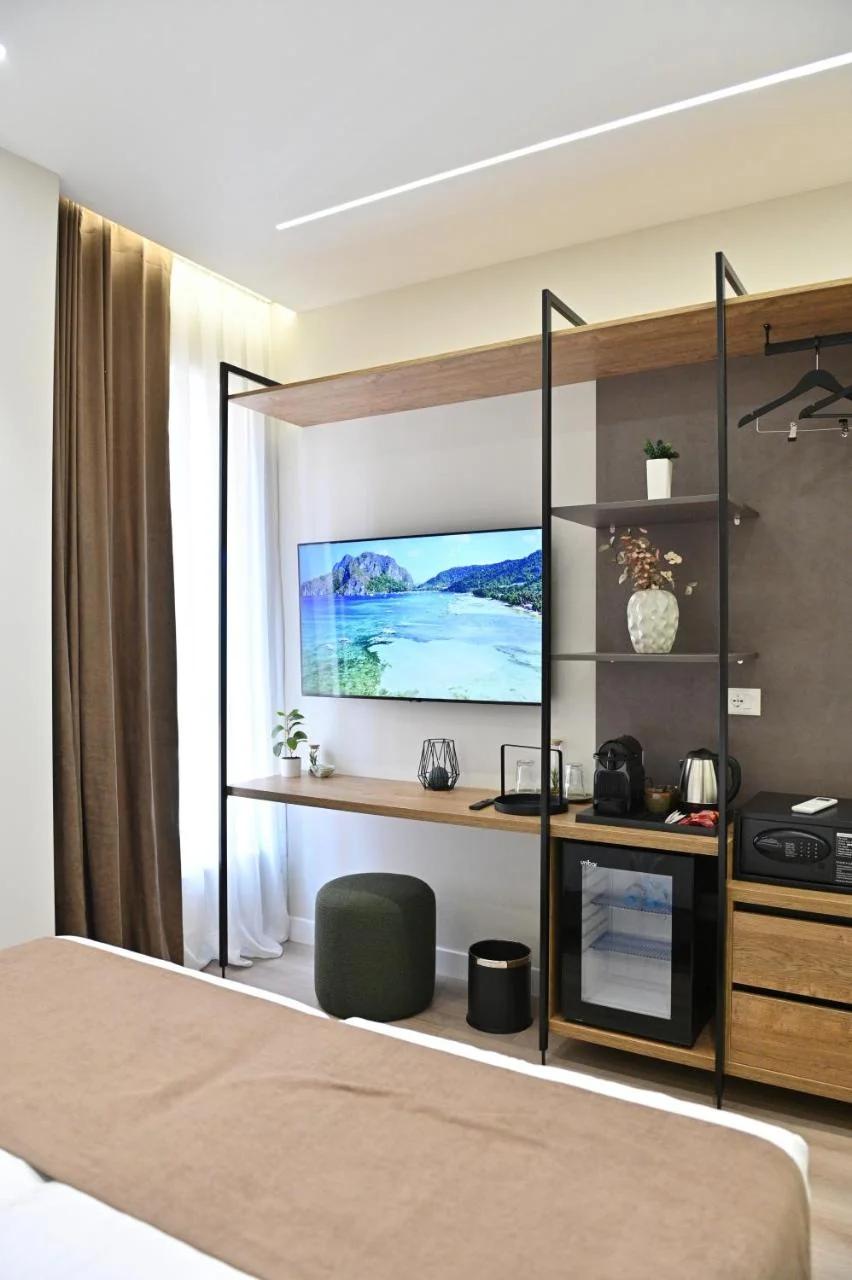 Galeria's Rooms, Central Tirana, Self Check-In photo
