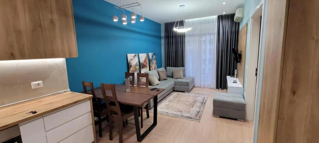 Leo - luxury apartment photo