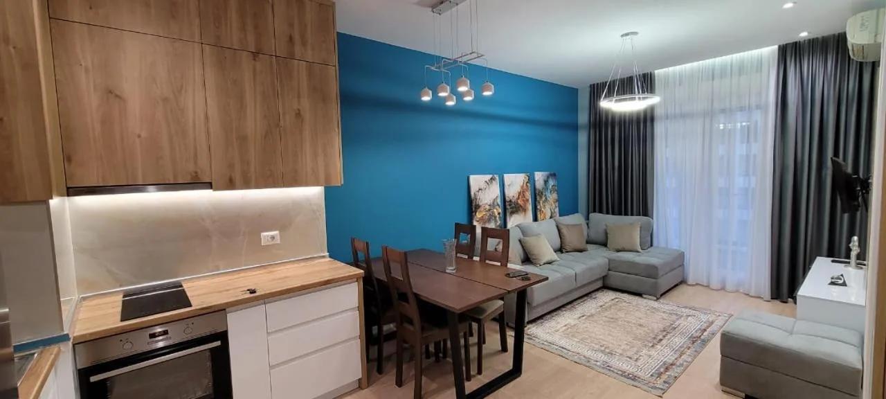 Leo - luxury apartment photo