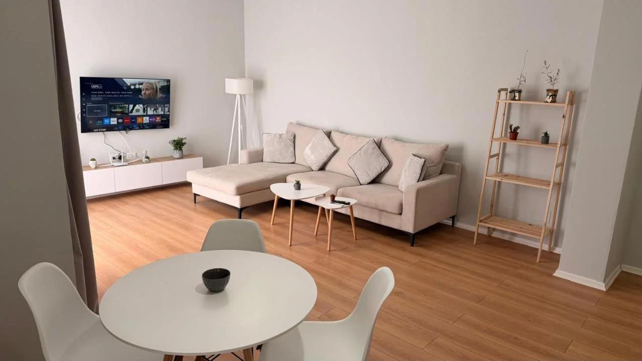 Tirana Central Apartaments N E A photo
