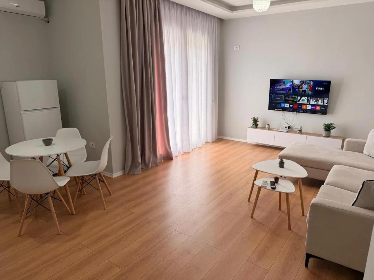 Tirana Central Apartaments N E A photo