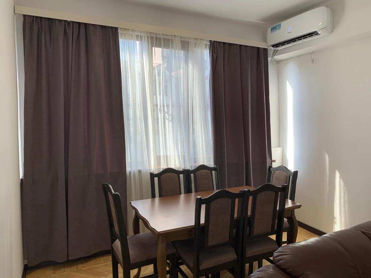 Apartment in the center of Yerevan foto