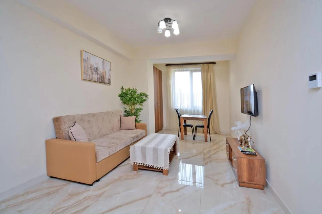 Lavelo Apartments