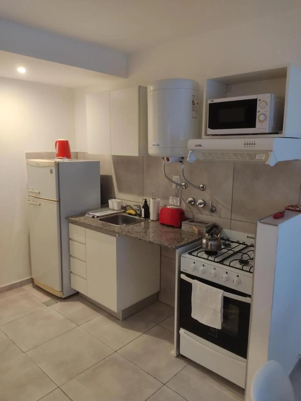 Dpto de 1 dormitorio en el centro de la ciudad foto
