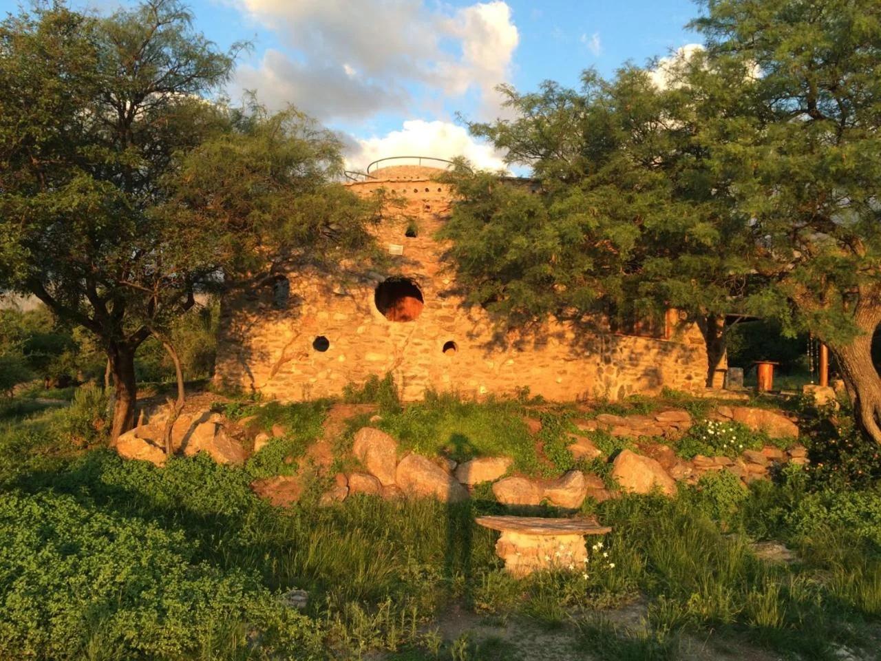 El Lugar photo