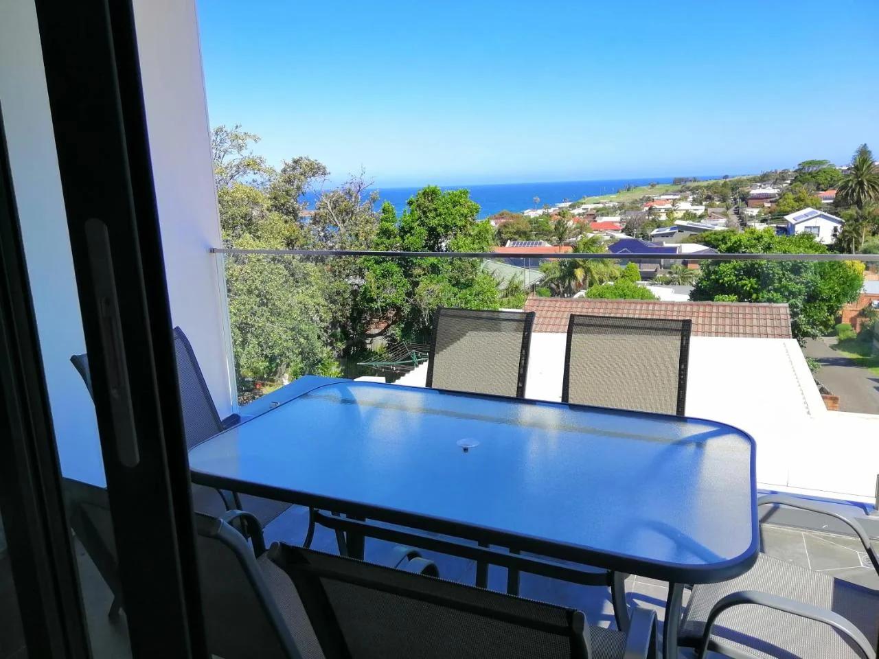 Brand NEW VIP Luxury 5/5 Star Beachside Escape photo