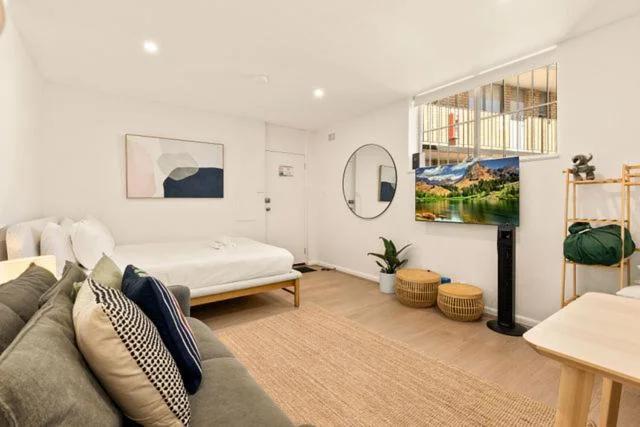 Bright Paddington Studio Near Oxford Street Hub photo