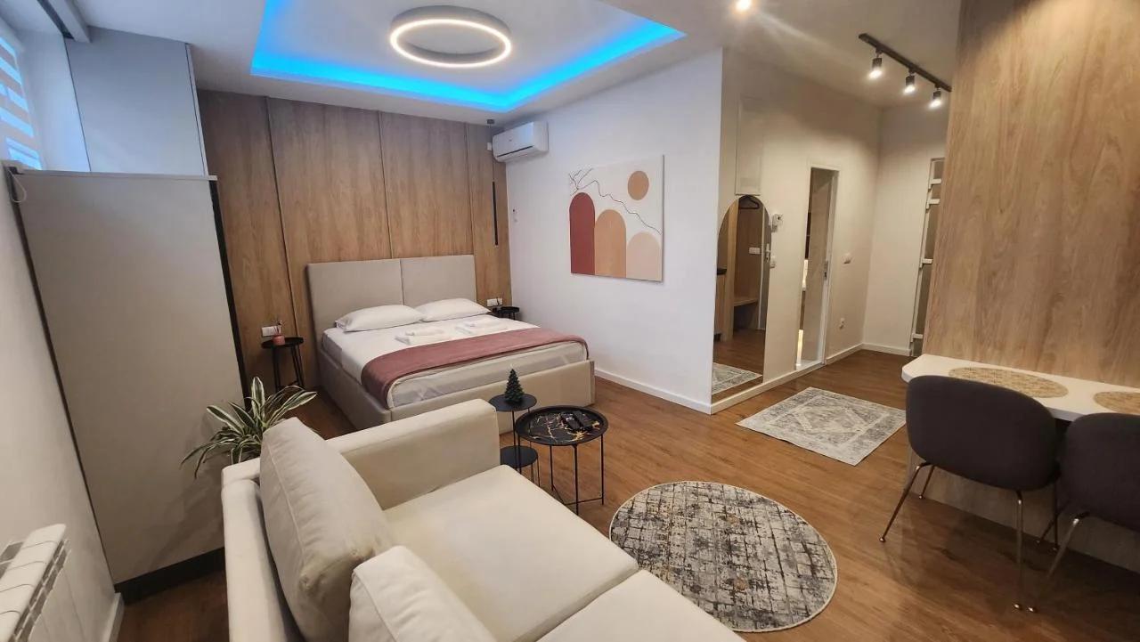 Apartmani Dobrinja - Free parking