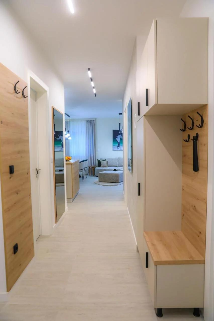 Fancy new 2bdrm ap free garage foto