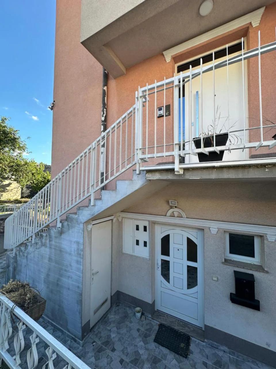 Gianni's Apartments photo