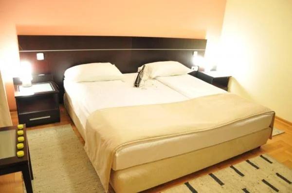 hotel yu photo