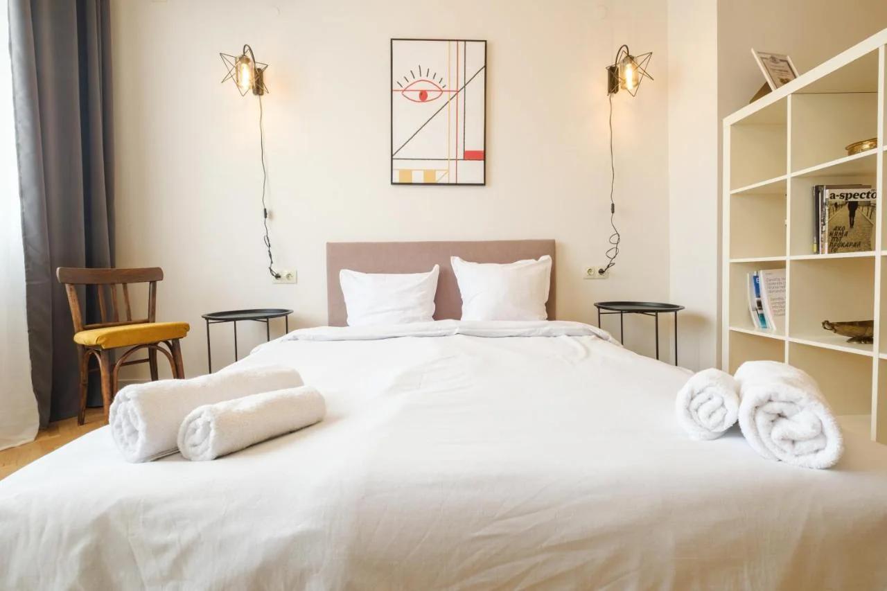 Bright 1-bedroom in the Heart of the City foto