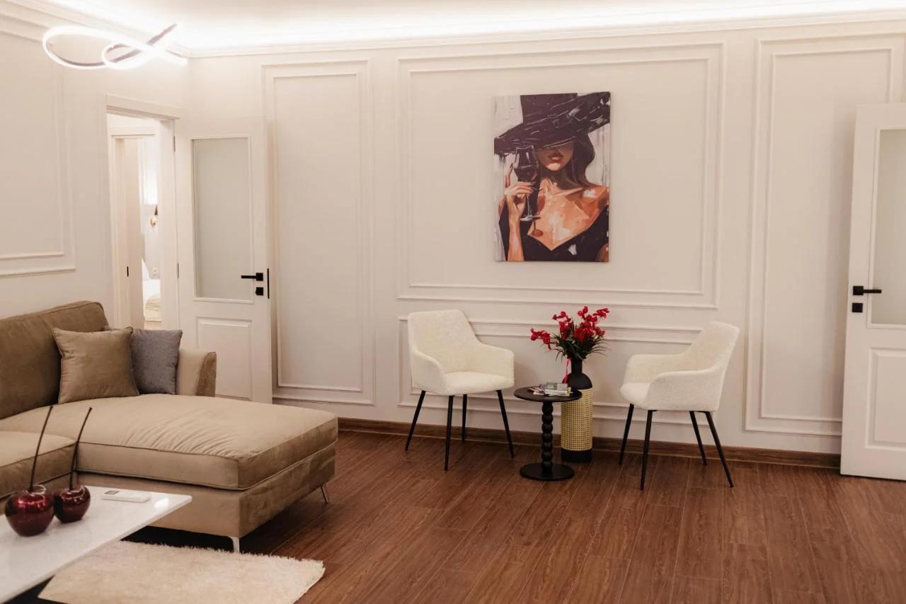 Central Premium Suites