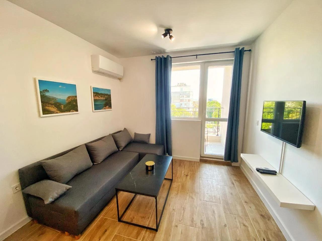 Emma's sweet Apartment - Next to Grand Mall Varna photo