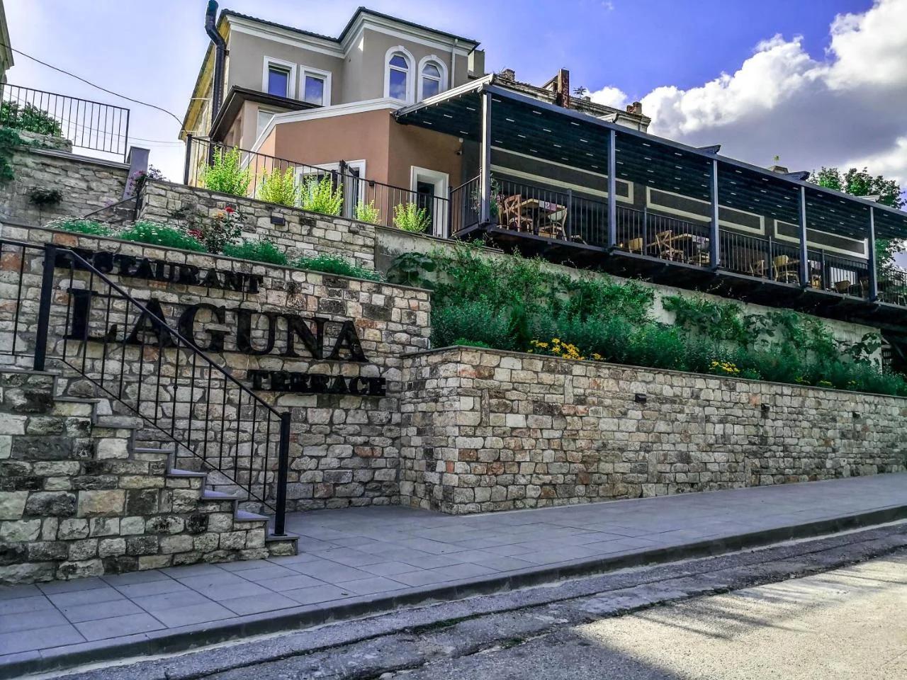 Laguna Terrace photo