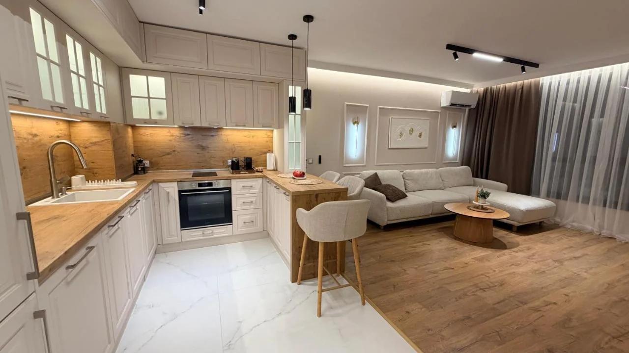 Lux Living Apartments photo
