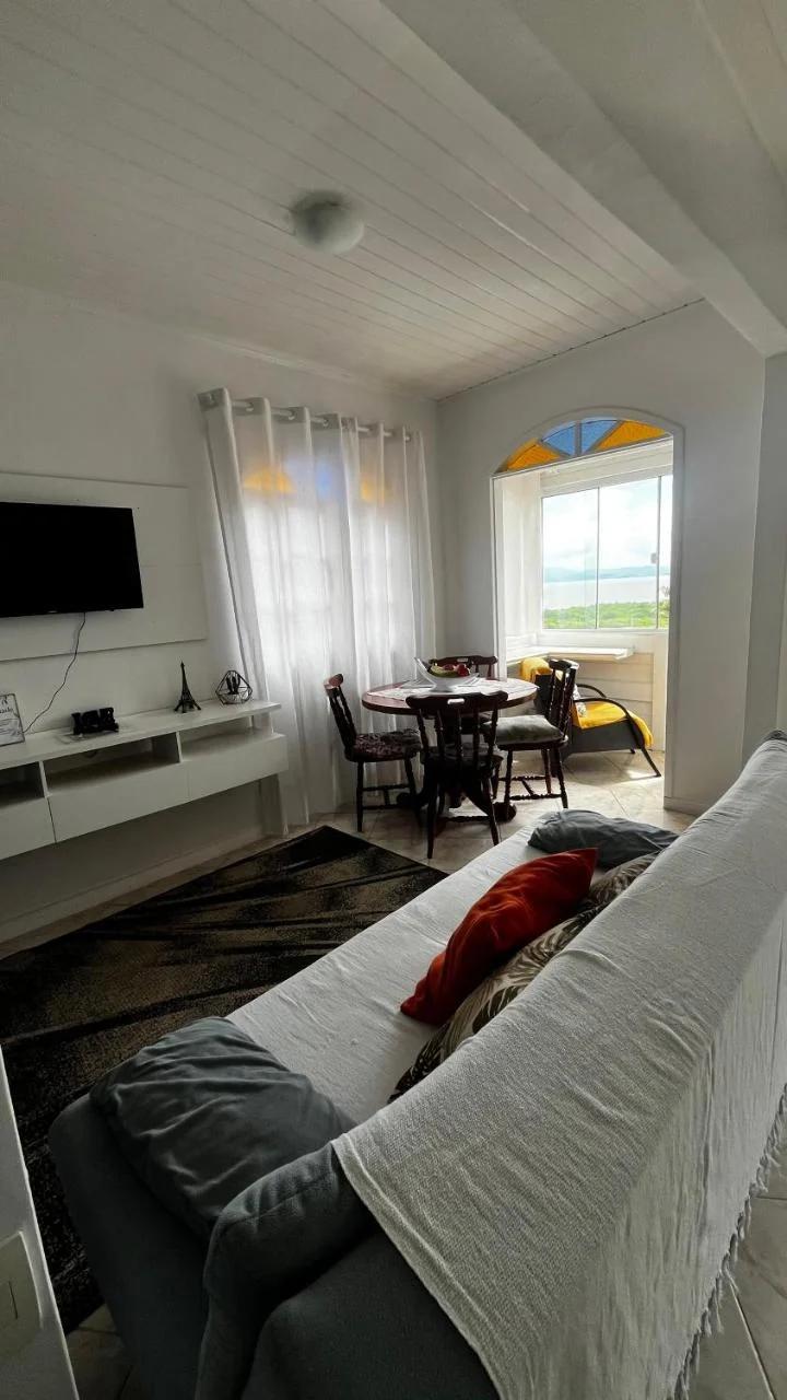 Casa c/ bela vista para Baía Sul foto