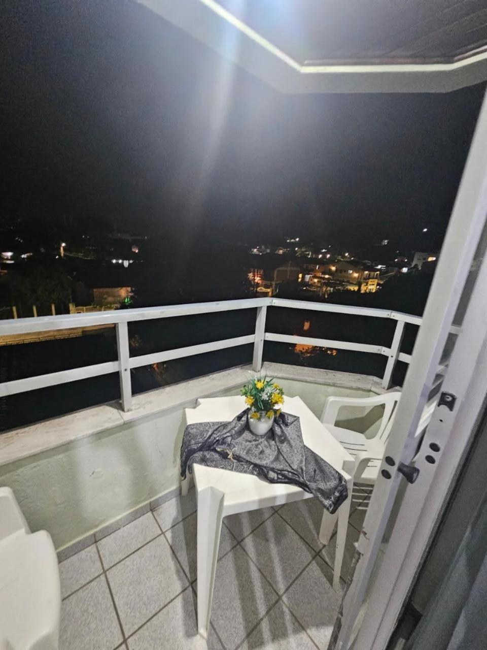 COBERTURA COM PISCINA photo