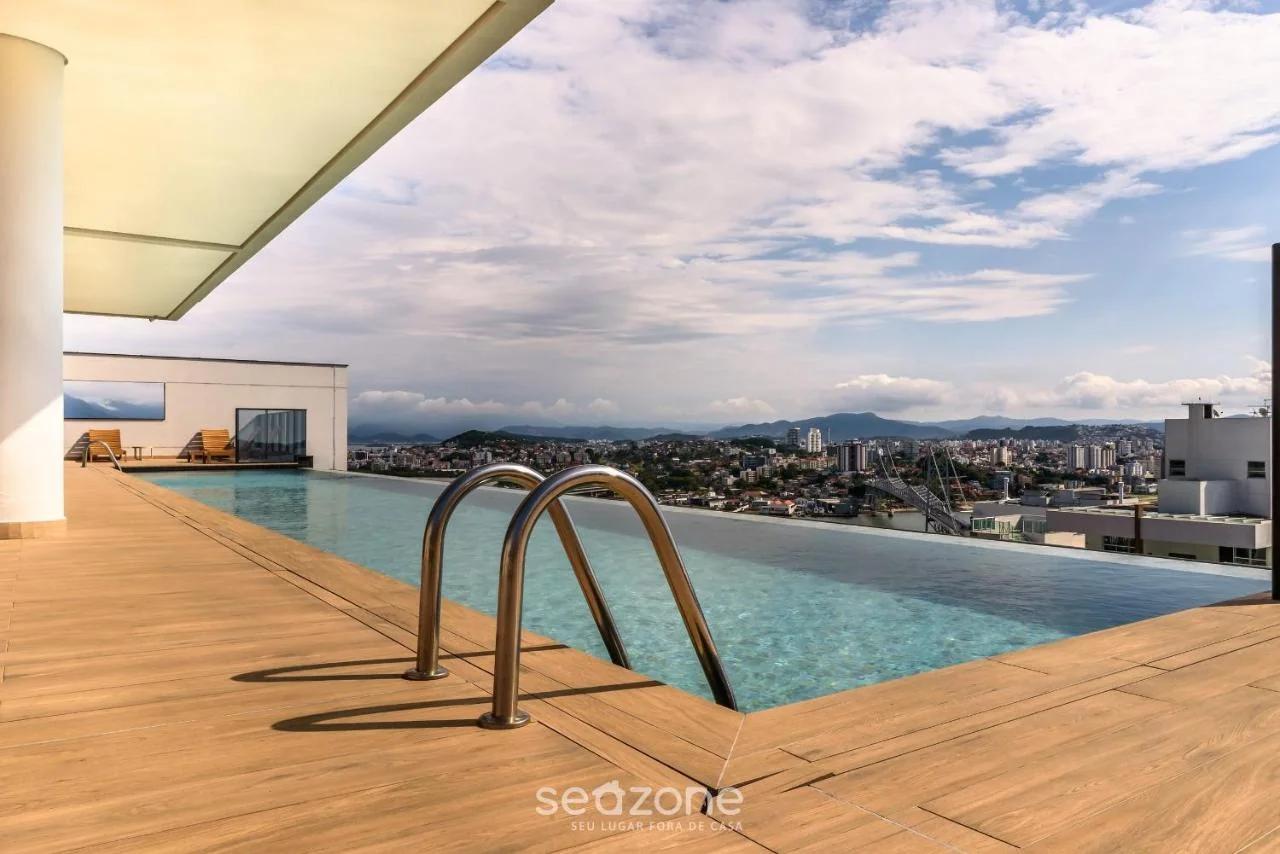 TVT - Estúdios de luxo no centro de Florianópolis foto