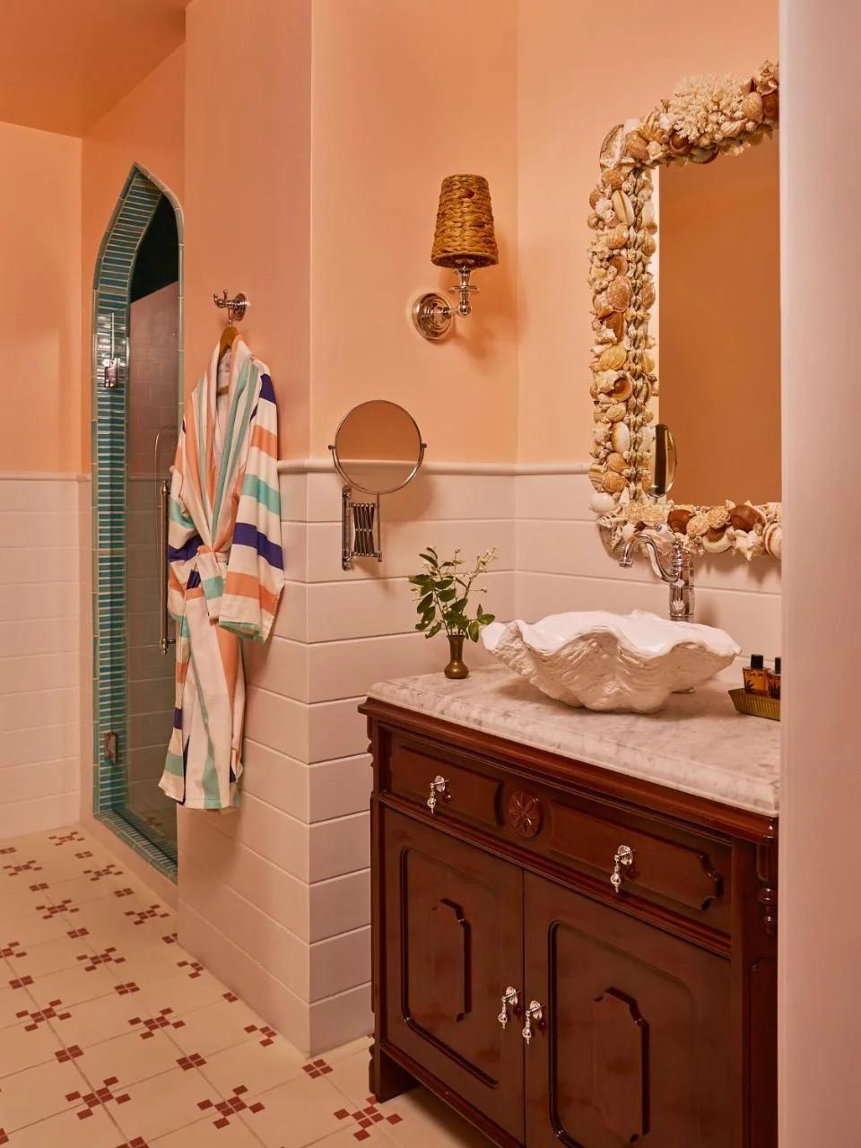 Coral Sands Inn & Cottages photo