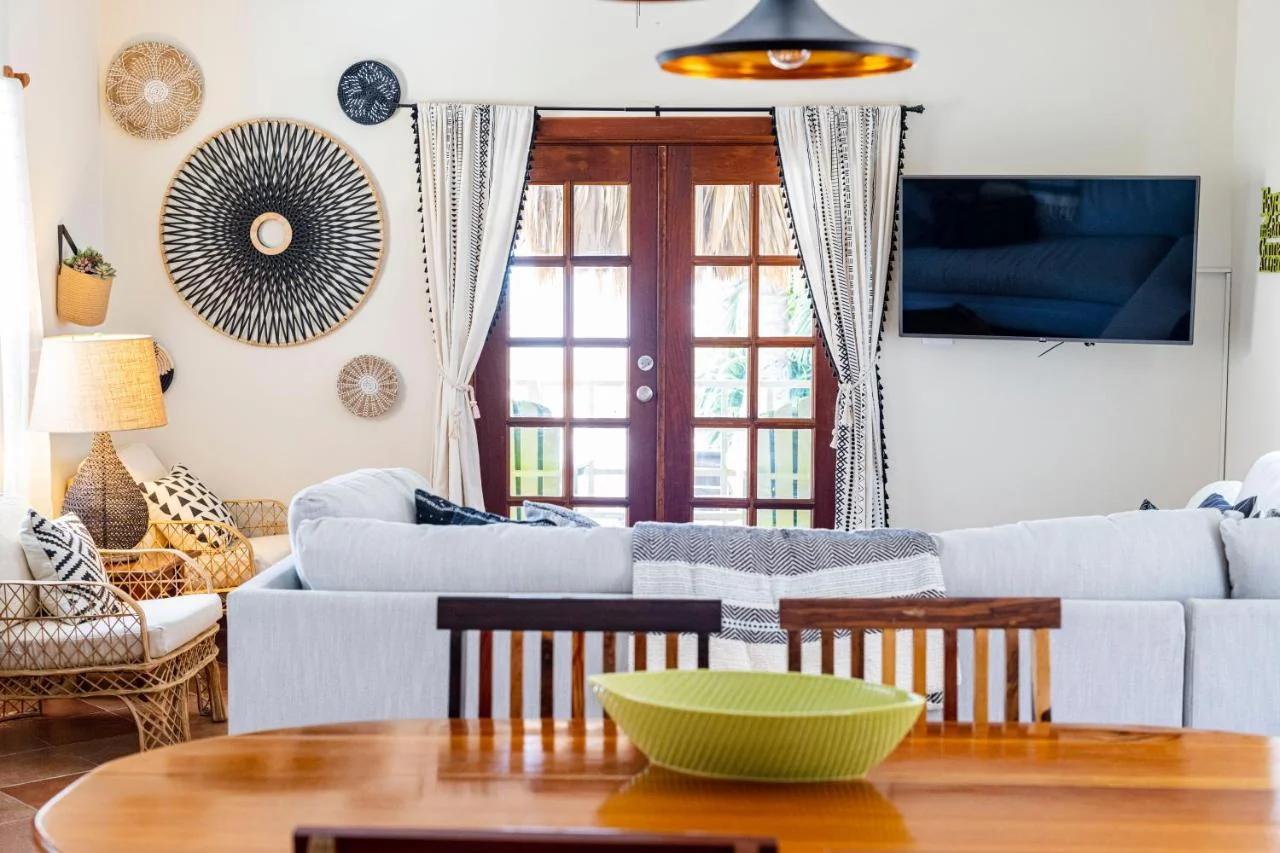 Caye Casa photo
