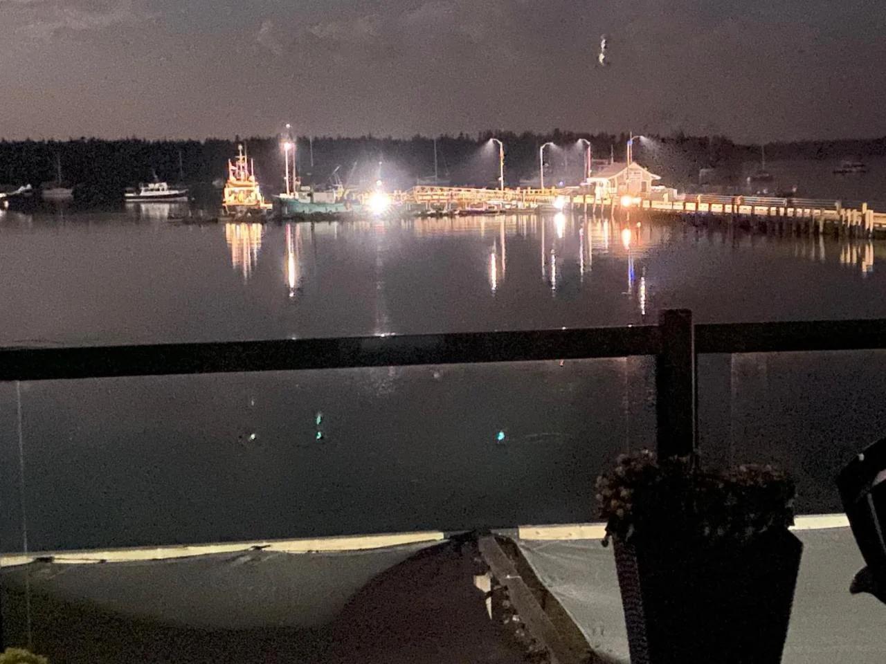 Captain Dan's Sunset Suite photo