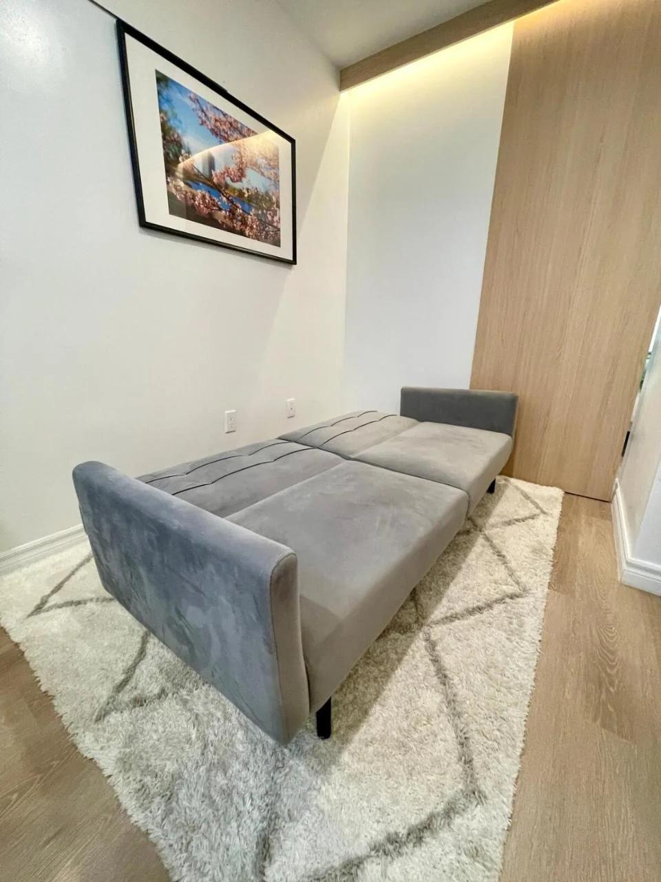 High Park Oasis Modern 1B1B, Kitchen, Laundry photo