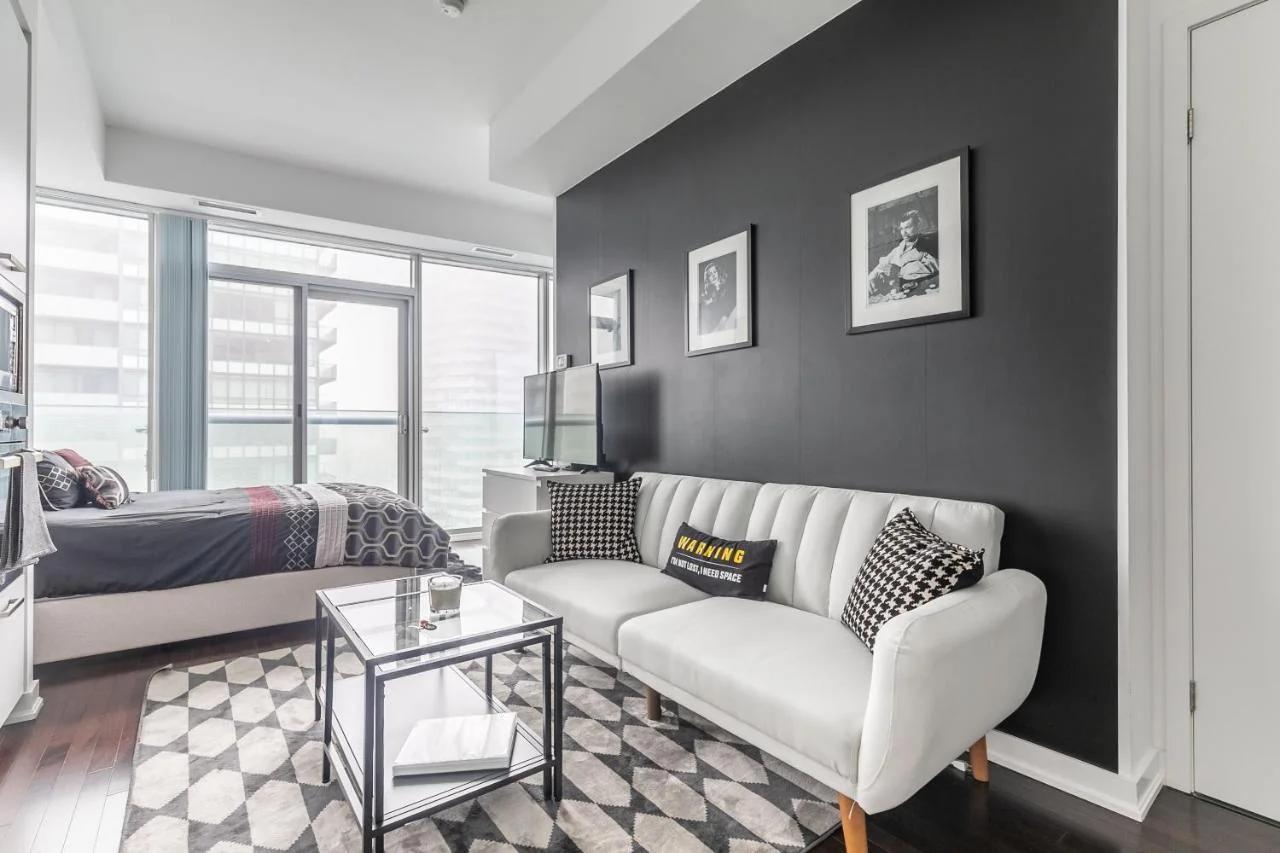 Retro Hollywood Studio in the Heart of Toronto