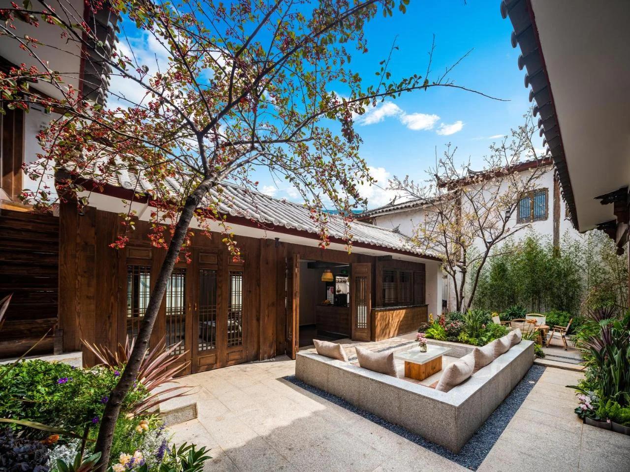 丽江古城丨此间 Alley丨隐匿一方庭院丨忠义市场店丨 foto