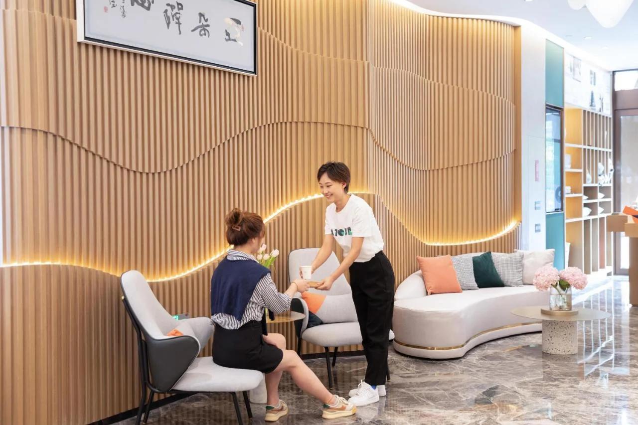 Atour Hotel Nanjing Drum Town Qingliang Gate photo