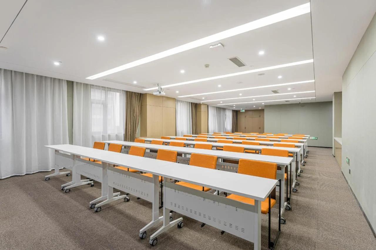Atour Hotel Xiamen Airport Wuyuan Bay photo