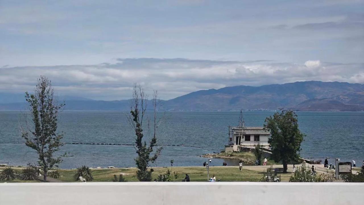 Dali Haohai Yueju Seascape Guest House photo