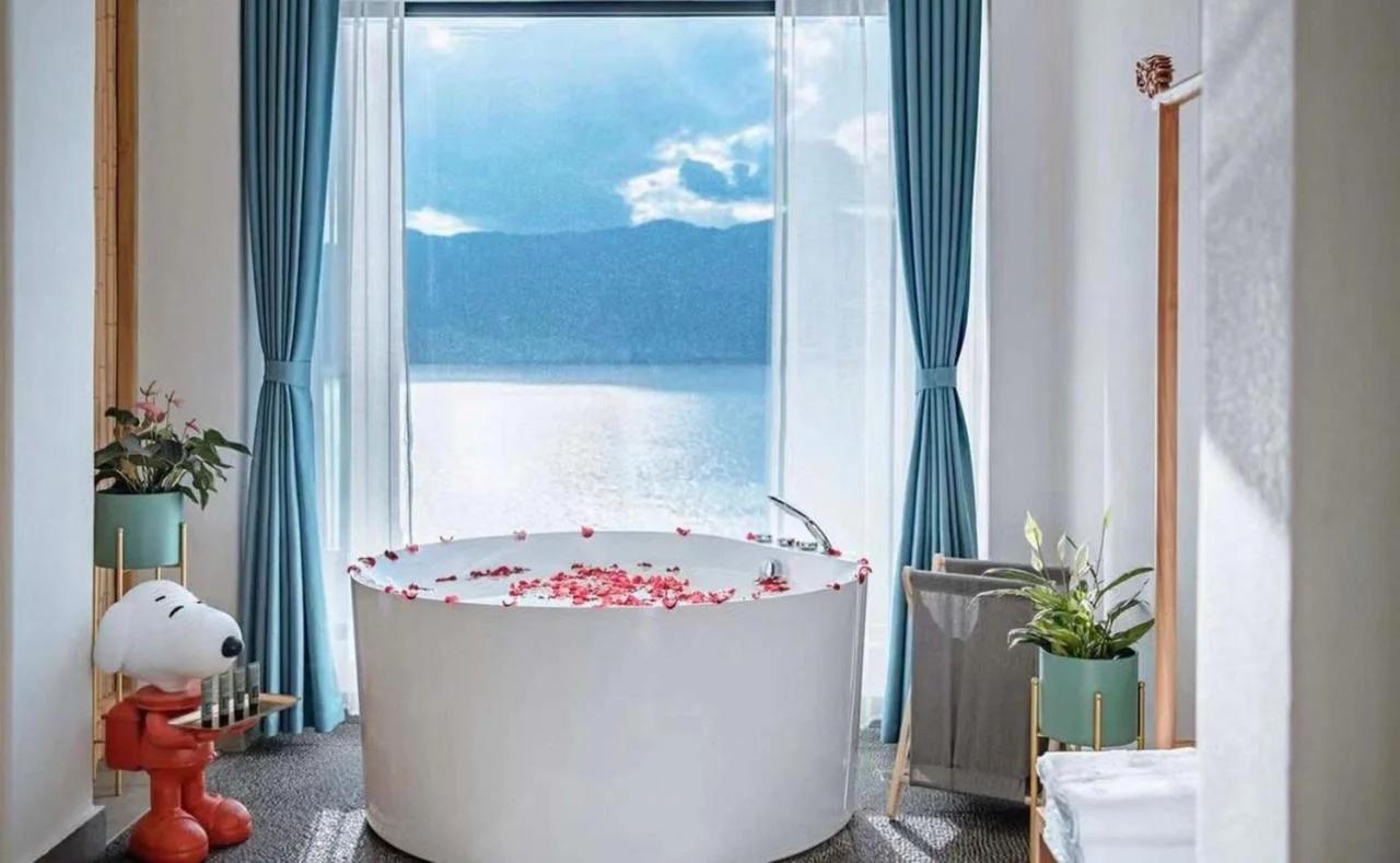 Dali Nanshenan South Sea View Holiday Villa photo