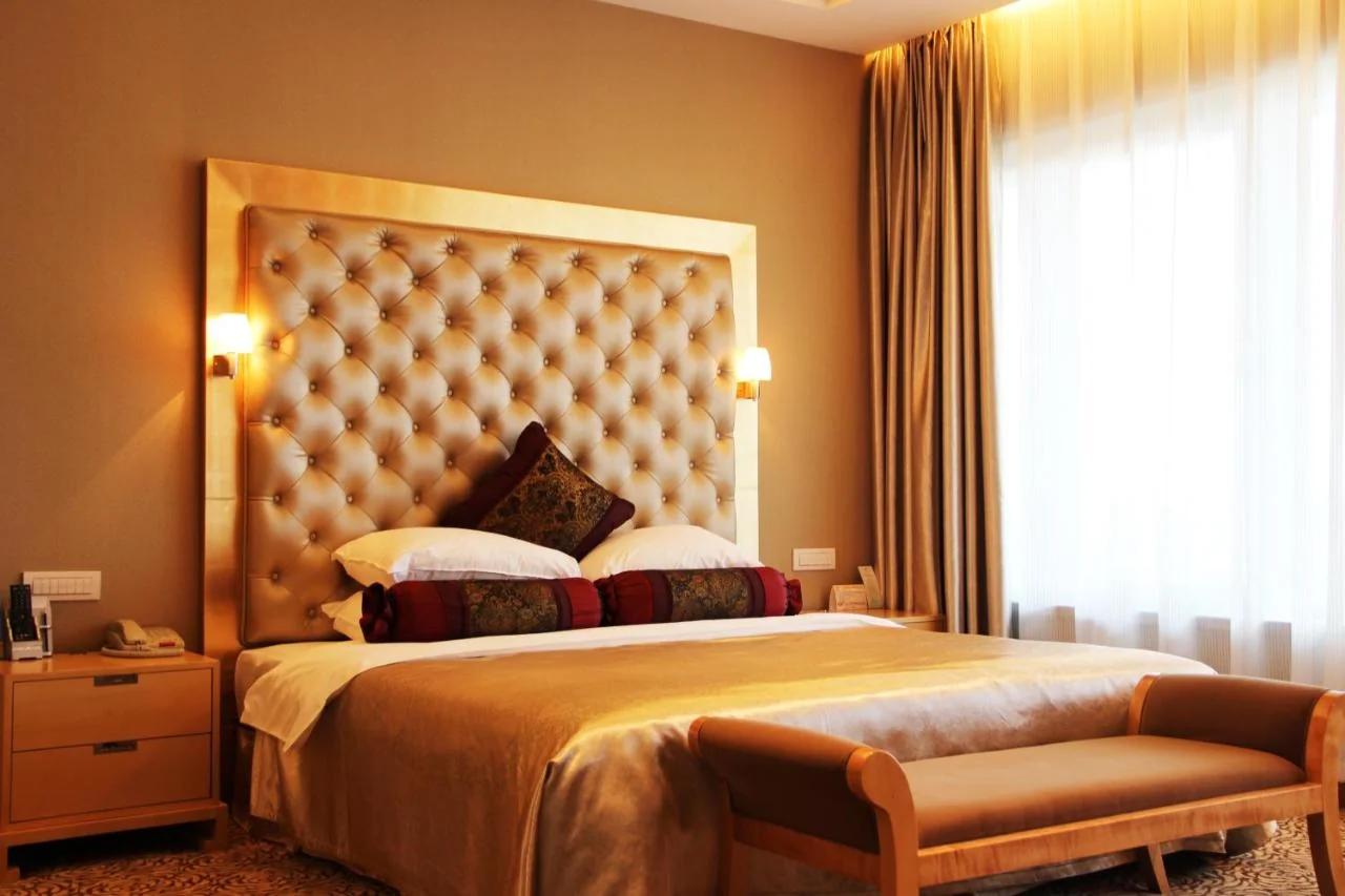 Glarun Jinling Hotel photo