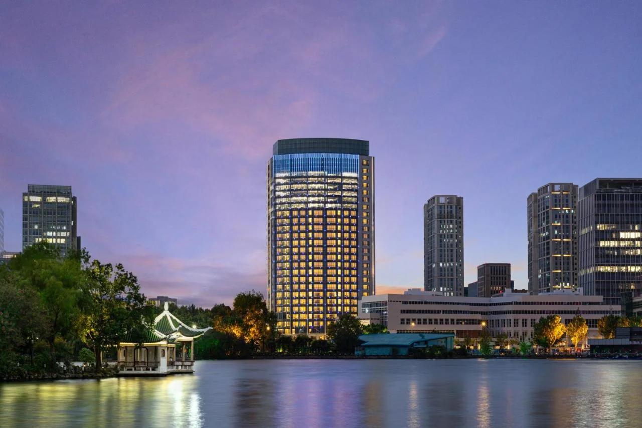 HUALUXE Shanghai Changfeng Park by IHG
