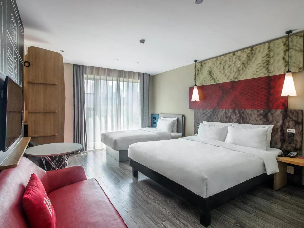 Ibis Chengdu Taikoo Li Chunxi Road photo