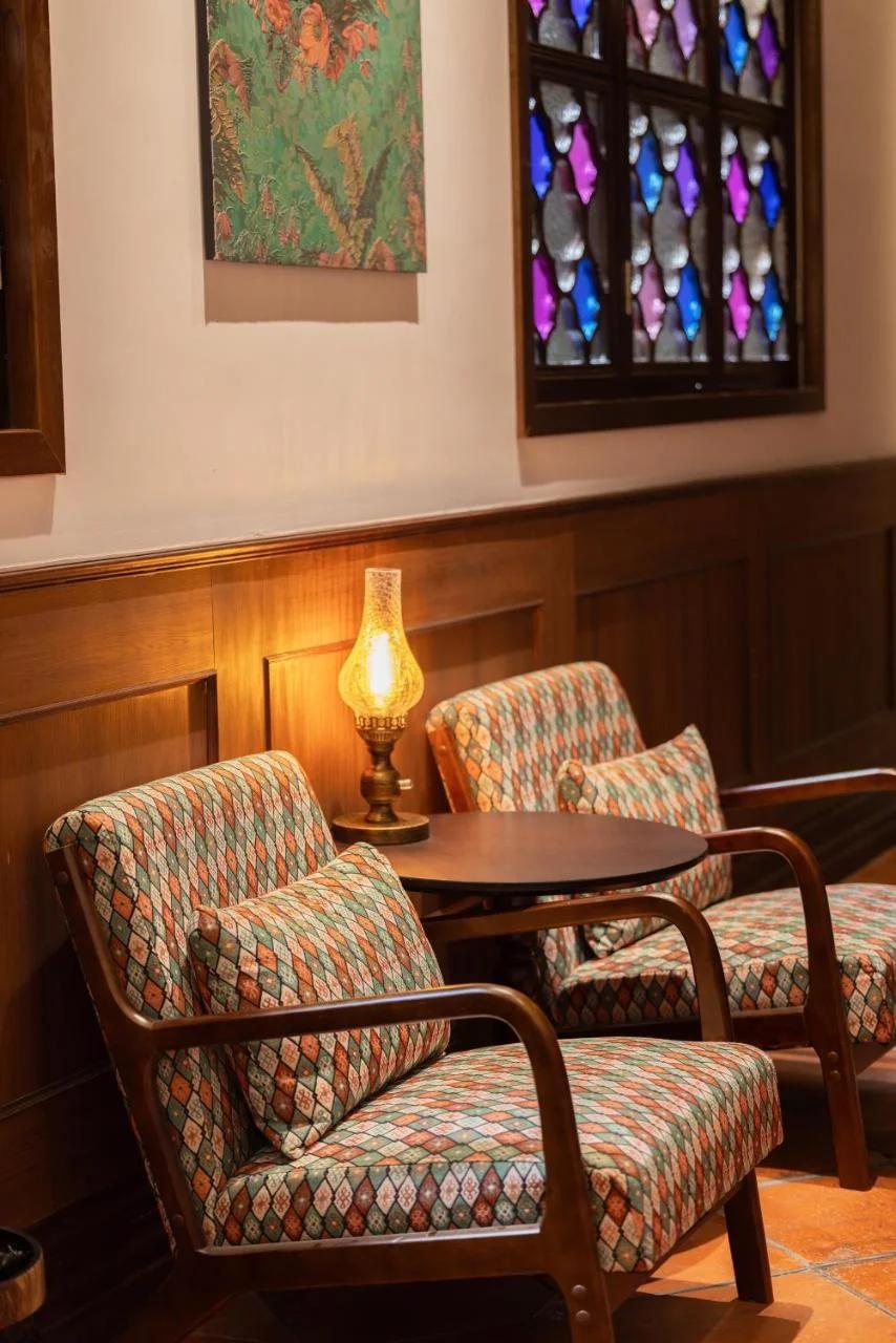 TeaHouse Hotel
