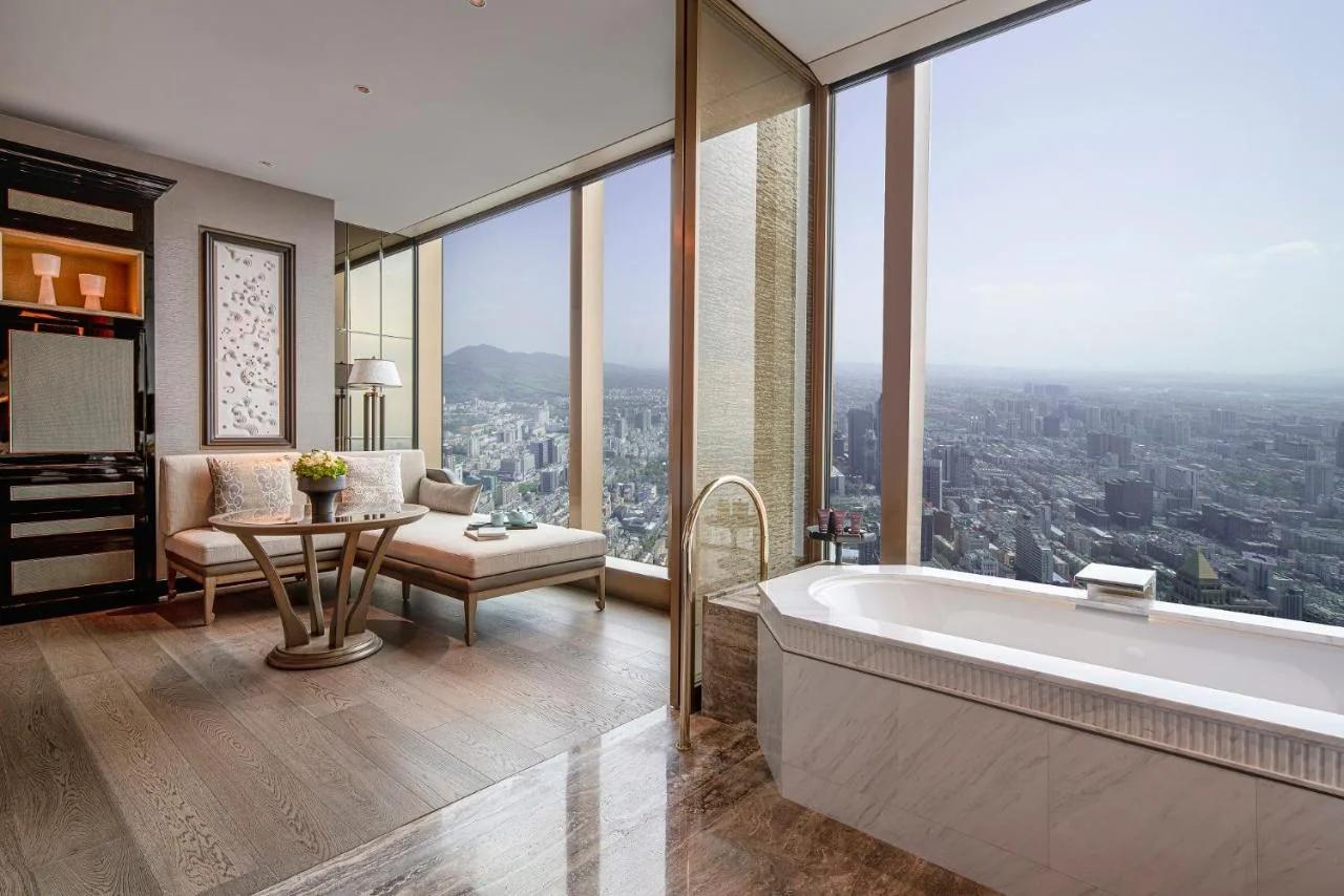 The Ritz-Carlton, Nanjing photo