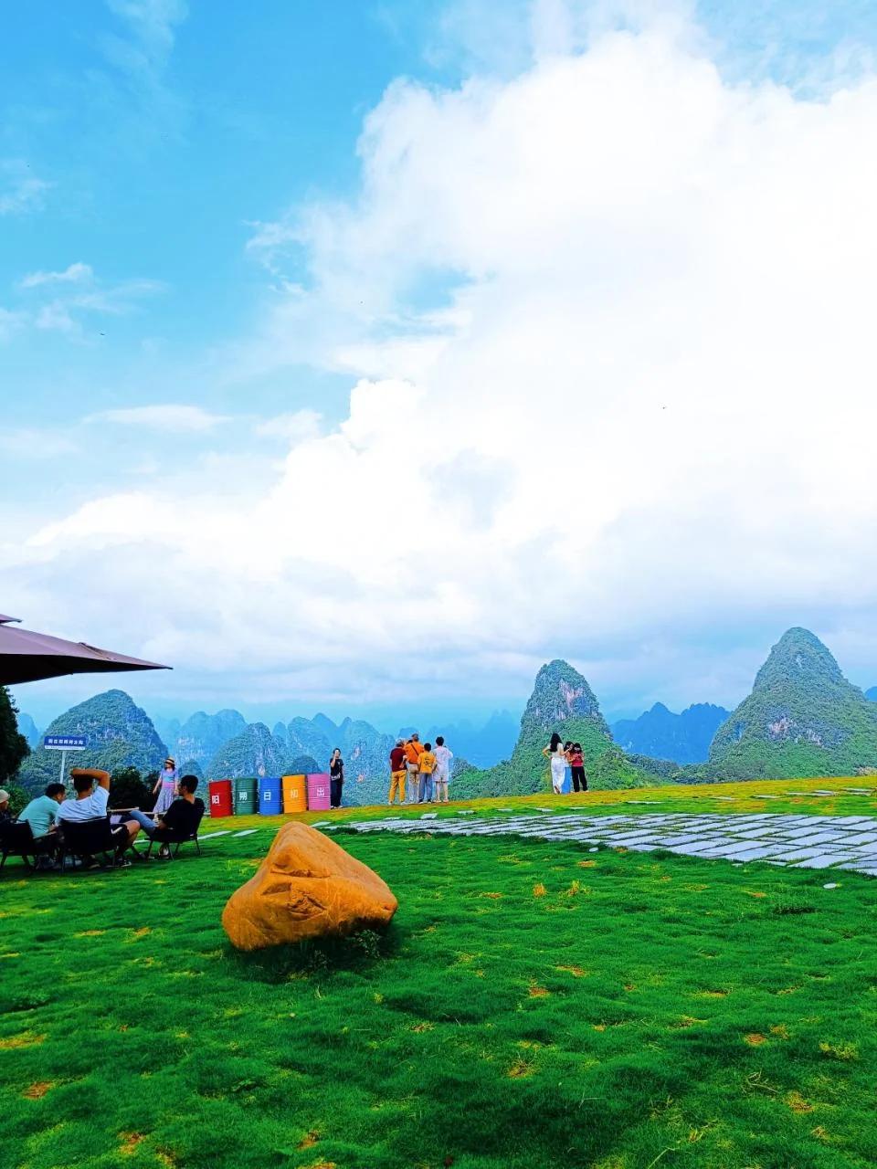 Yangshuo Lakeside Inn photo