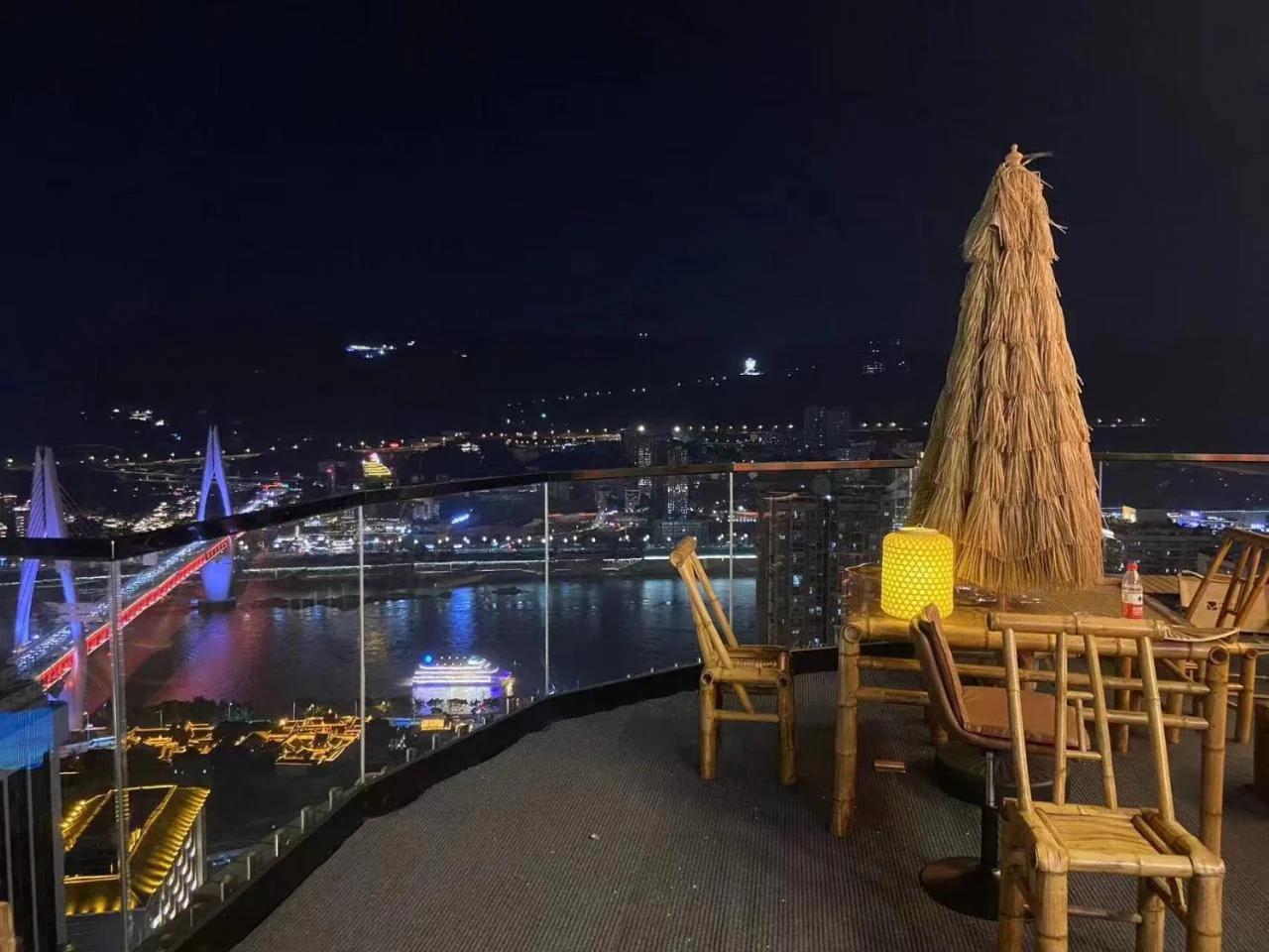 Yunqi River View Terrace Hotel