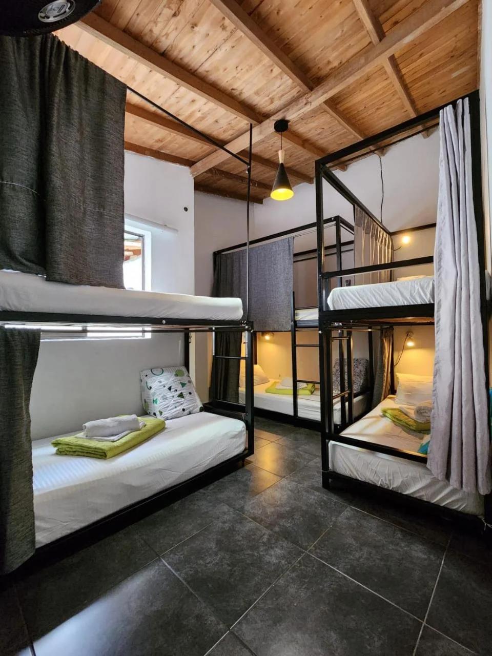 Hostel Metro Floresta Alojamiento