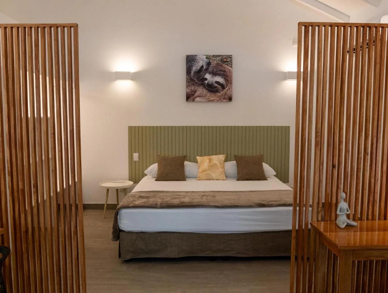 Jaguar Inn Bungalows photo