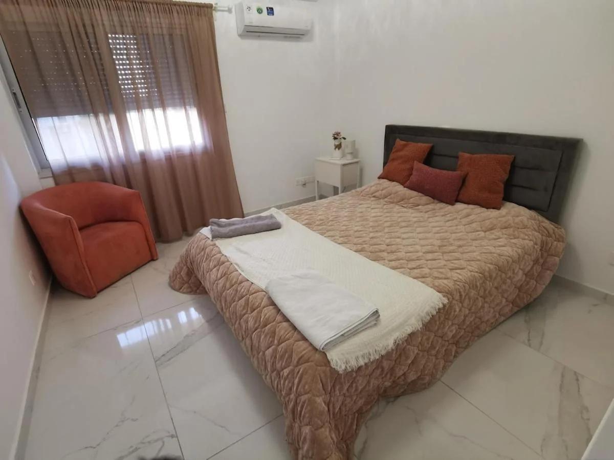 Lux studio apartment photo