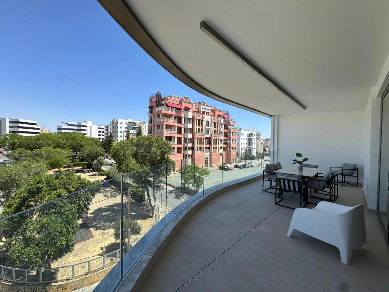 WealthyStays Parkside Residence photo