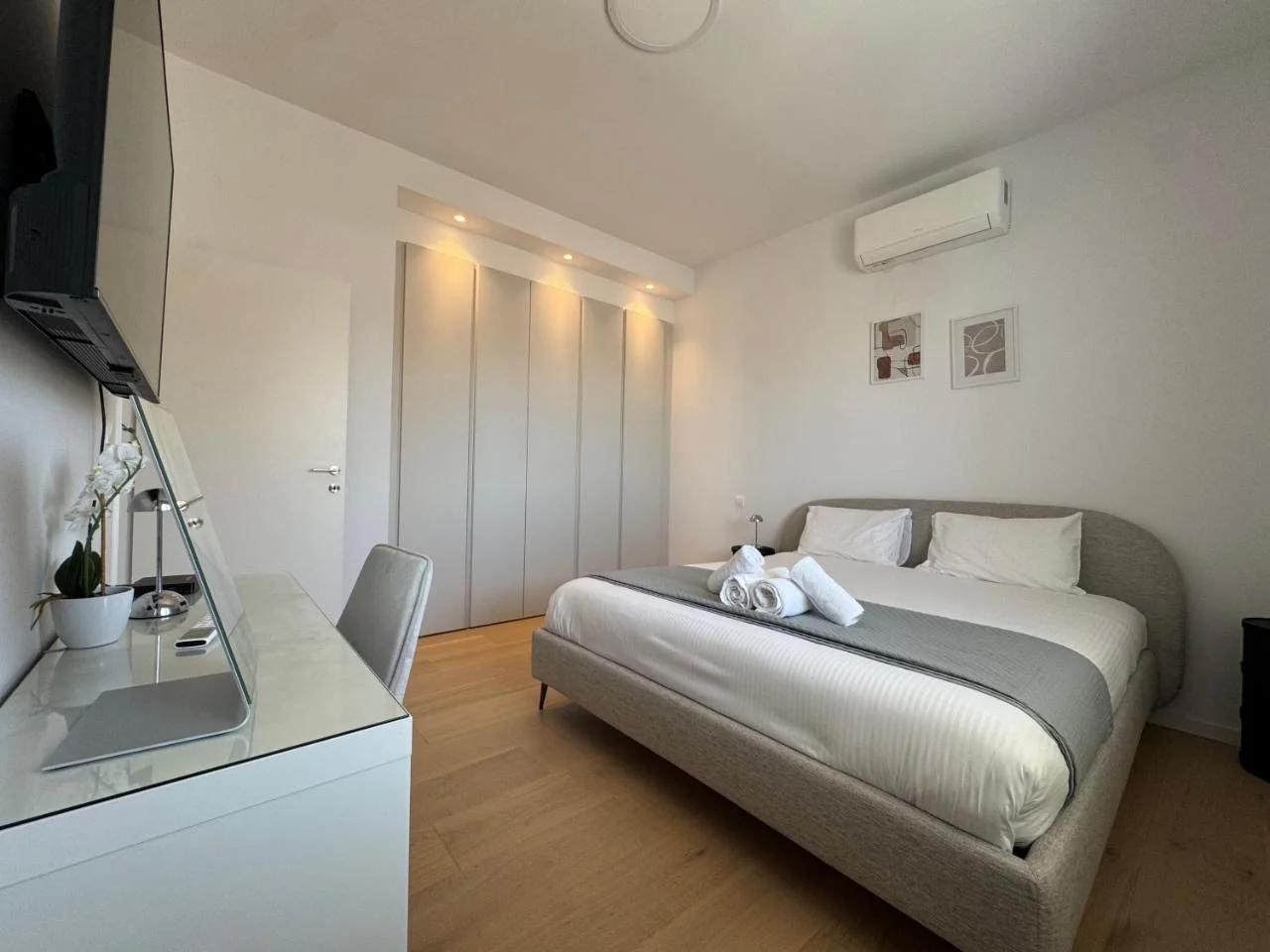 WealthyStays Parkside Residence photo